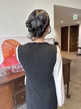 ネジネジアレンジボブアレンジツヤアレンジリボンアレンジ