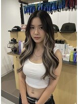 チオ(Chio)&nbsp;バレイヤージュ風エクステ