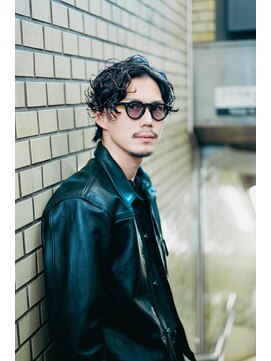 ボンド 三軒茶屋(Bond) 黒髪メンズはワイルドパーマ◎三軒茶屋 RYUKI メンズパーマ