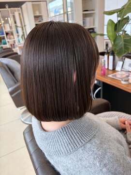 マインズシータ 大人ボブスタイル