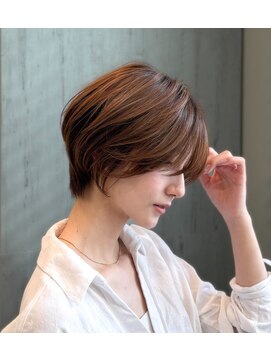 エオン(eon) ショートボブ【eon】ミセス、白髪、大人女性、マイナス6歳ヘア