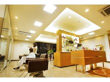 クール ヘアリズム 上田店(COOL Hair rhythm)の雰囲気（開放感のあるさわやかな店内）