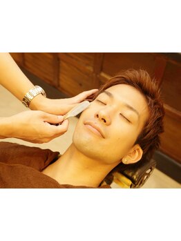 イメージするグルーミングサロンとは少し違った上品な大人空間。プロの技術で滑らかな仕上がりを体感して◎