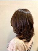 ヌーディーベージュ×セミレイヤー