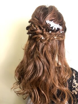 ヘアサロンエムフィス 池袋東口(HAIR SALON M Fe's) ふんわりハーフアップ