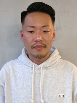 フランクスバーバーリザーブ 人形町店(FRANK’S BARBER RESERVE) アップバンクフェードバーバースタイル