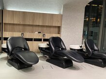 オーブ ヘアー コア 銀座店(AUBE HAIR core)の雰囲気（開放感のある明るい店内で、くつろぎの時間をお過ごしください。）