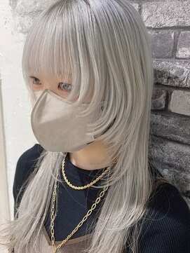 リアイス(Re:ICE) ペールホワイトシルバーフェザーロングウルフ