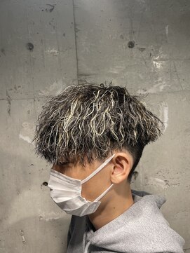 スリー 横浜(THREE) 【GEN】指名 ツイストスパイラル/ツイスパ/メッシュ