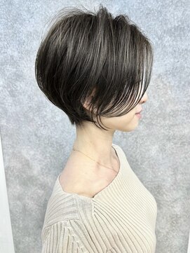 マルツ 銀座(maltu) 大人かっこいい前下がりショートボブ30代40代50代60代/銀座