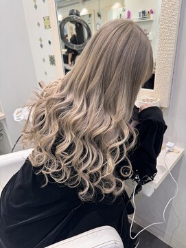 ラピス 池袋(Lapis) ホワイトブロンド☆