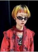 イエロー×レッドオン眉ボブ
