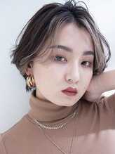 トゥルートラストトロワー 須玉店(True Trust trois) おしゃれな大人のくびれショート×フェイスフレーミング