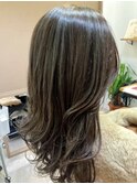 ゆる巻き髪スタイル×ミディアム