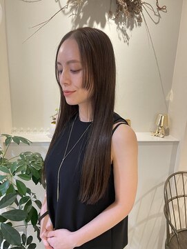レイ(Lei) ロング 顔まわりレイヤー 薬院 赤坂 天神 大濠