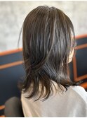 くびれレイヤー × グレージュ
