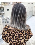 バレイヤージュ×ミディアムヘア