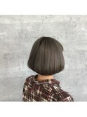 スモーキーベージュ
