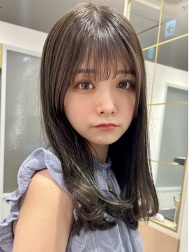 ティア(Tia.) （ミディアム/グレージュ/髪質改善トリートメント/縮毛矯正）