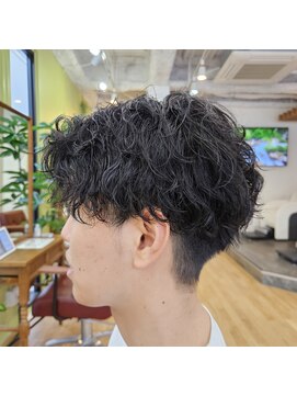 ギフト ヘアーデザイン(gift hair design) ケアパーマツイストスパイラル×刈り上げマッシュショート