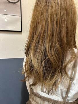 スウェイ(Sway) ミルクティー　セミロングレイヤー