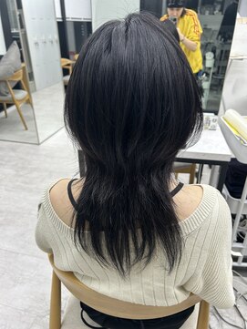 ビューナゴヤ 名駅(VIEW NAGOYA) ウルフカット/レイヤーカット/ハイレイヤー/似合わせカット