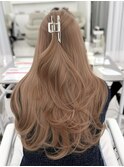 ヘーゼルベージュ　ブリーチ　レイヤーカット　海外風