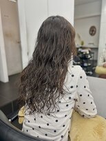 シベルバレー 横浜(sibell) ▽ミディアムレイヤーダークブラウンくびれミディアムパーマ