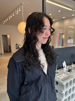 ノイ(noi)&nbsp;雨の日も指通りいい、黒髪ロングカットカラー
