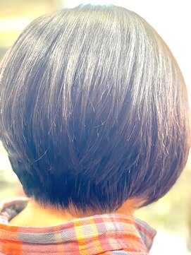 ハーモニックサロン キュア(harmonic salon Cure) グラデーションボブ