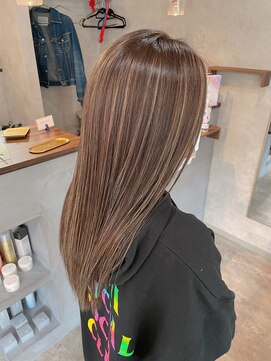 リエンス(RIENS) 【RIENS】ベージュライト×山本優舞