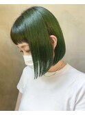 オリーブグリーン