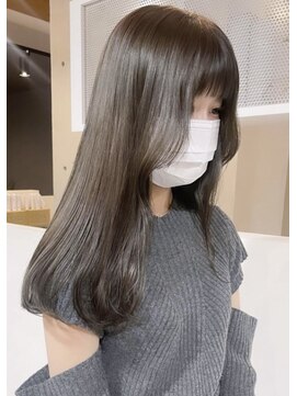 ライリー(riley) 透明感オリーブグレージュ