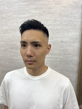 アヤナイ(I&I) フェードカット　メンズパーマ