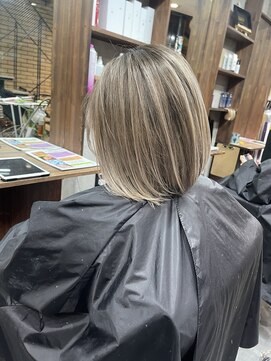 ラフ(LAFF) #バレイヤージュ#グレージュカラー#ボブウルフ#ココアベージュ