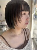 顔周りレイヤー__切りっぱなしボブ__インナーカラー