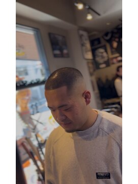 バーバー スタジオ ラフテル(Barber Studio RAFTEL) 坊主フェード