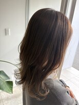 美容室 アイディー i-dee 柔らかベージュ