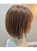 ショートボブ