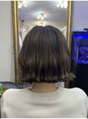 柔らか質感のナチュラル外ハネボブ