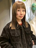 ヴヴ(Bub)&nbsp;ブリーチ オリーブベージュ アッシュカラー レイヤーカット