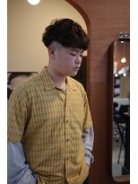 エディ(Edy) メンズマッシュスペインカール波巻きパーマ刈り上げ眉毛カット