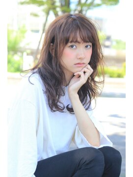 ブークル(boucle) シースルーバングエアリーウルフロング