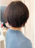 福山市 人気くびれ外ハネショートヘア、ショートボブ(Caary)