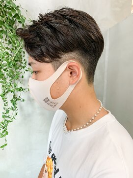 テトヘアー(teto hair) 刈り上げショート、グラデーション、サイドパート、メンズカット