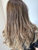 エイム(AIM)&nbsp;外国人風バレイヤージュカラー