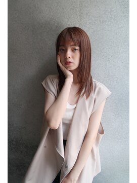 ベイル 登戸(Baill) 大人かわいいロングレイヤー　グレージュ