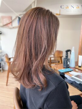 カナエ(CaNaE) ピンクベージュ