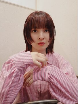 ルーム(Luum.) 顔周りにアクセントのステップカット