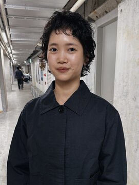 ロジ(loji) ベリーショートとパーマヘア